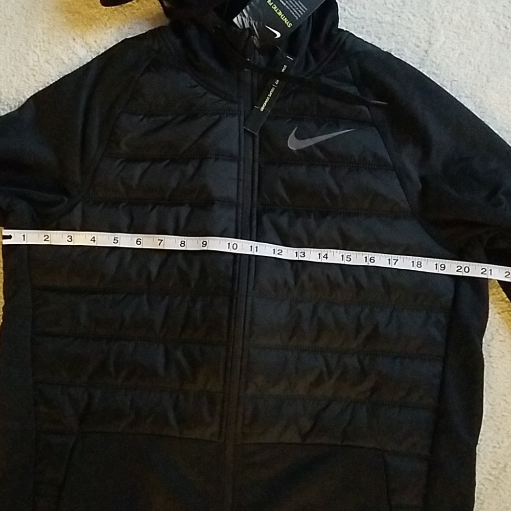 Last one.. Nike Therma full-zip training hoodie - Picture 9 of 9